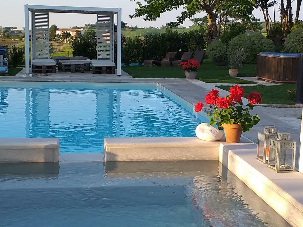 Le Maracla Country House Iesi Dış mekan fotoğraf