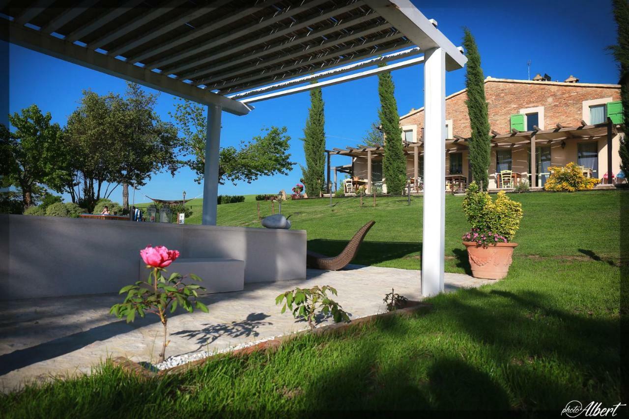 Le Maracla Country House Iesi Dış mekan fotoğraf