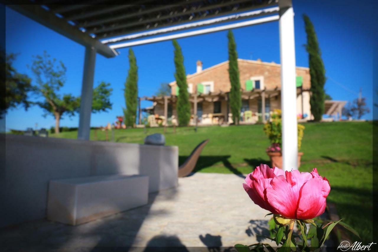 Le Maracla Country House Iesi Dış mekan fotoğraf