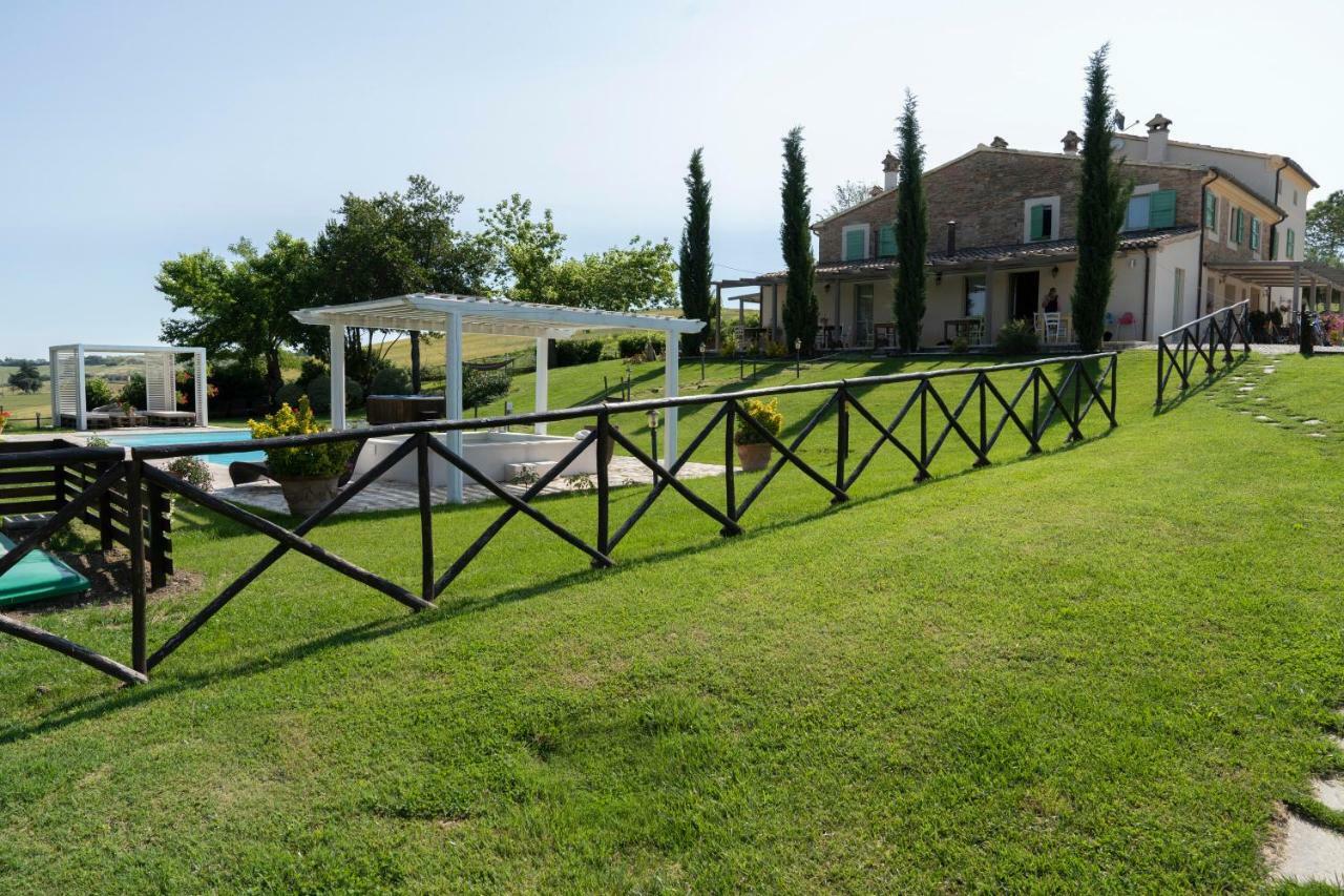 Le Maracla Country House Iesi Dış mekan fotoğraf