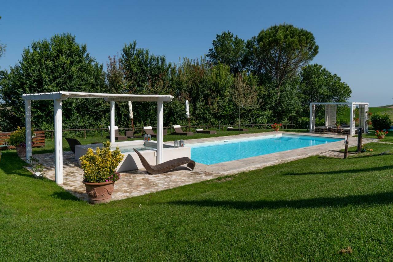 Le Maracla Country House Iesi Dış mekan fotoğraf