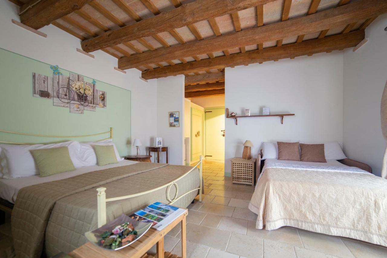 Le Maracla Country House Iesi Dış mekan fotoğraf