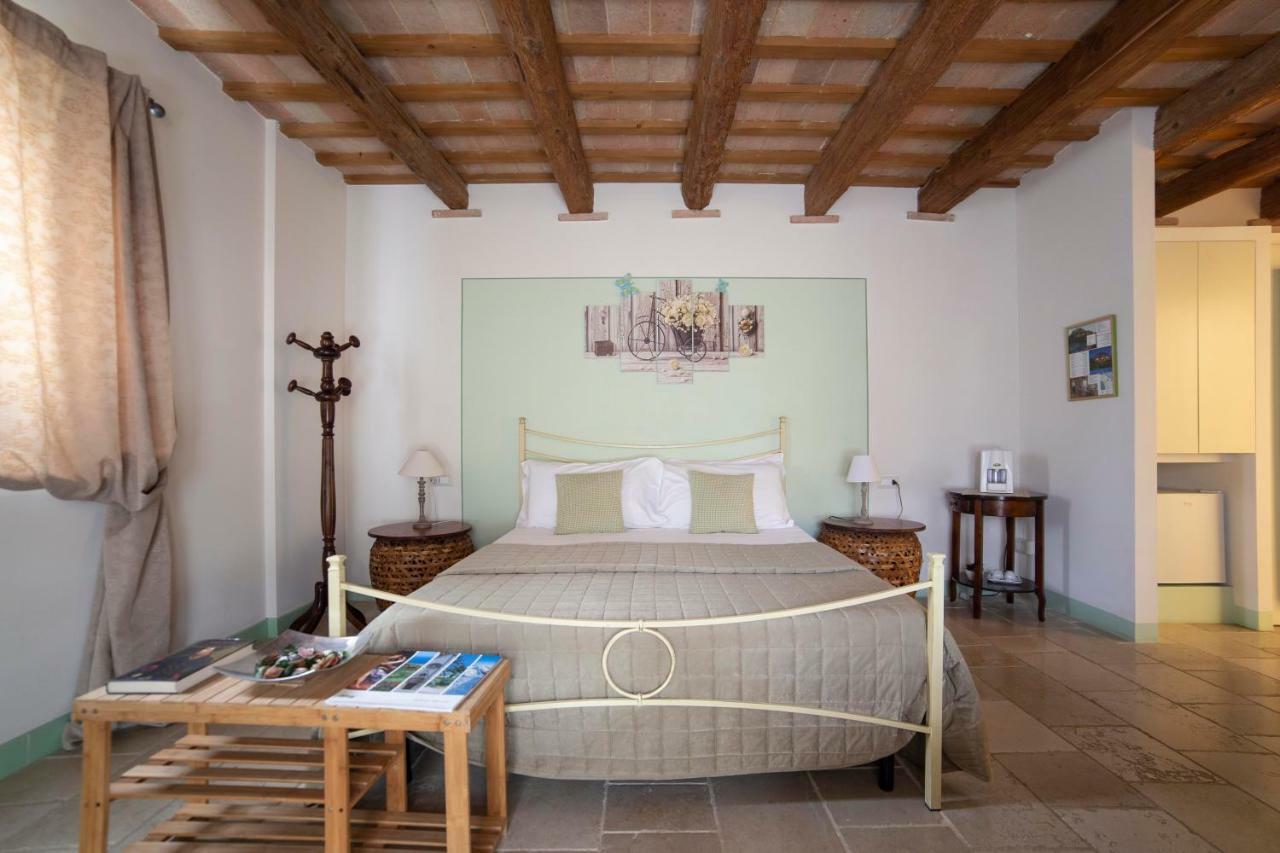 Le Maracla Country House Iesi Dış mekan fotoğraf