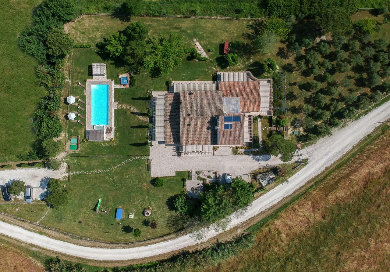 Le Maracla Country House Iesi Dış mekan fotoğraf